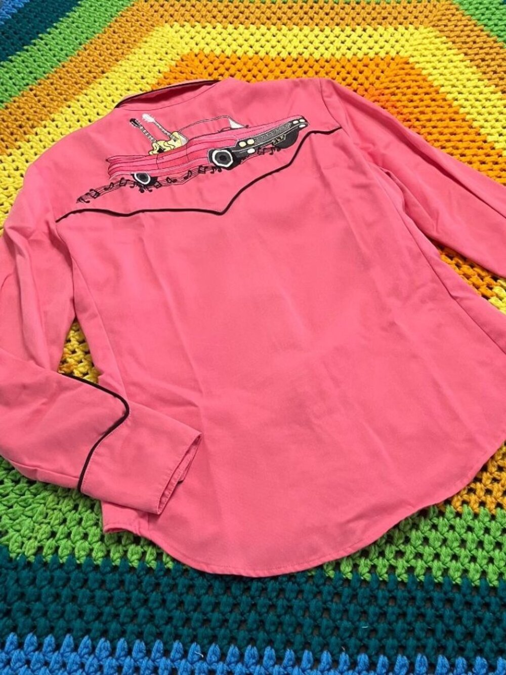 Vintage Scully Rockabilly Style Guitars Cars Music Pink Pearl Snap Blouse Top
